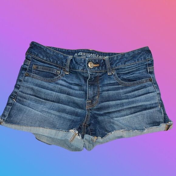 American Eagle Low Rise Cuffed Stretch Shortie Shorts Size 8 Waist 32” #99 - Picture 1 of 5